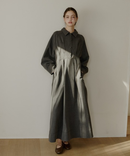 OLUN(オルン)の「waist tack cocoon onepiece/ウエストタックコクーンワンピース(ワンピース・レディース・グレー/ブラウン/ベージュ・SMALL/X-SMALL/FREE)」の17枚目の写真