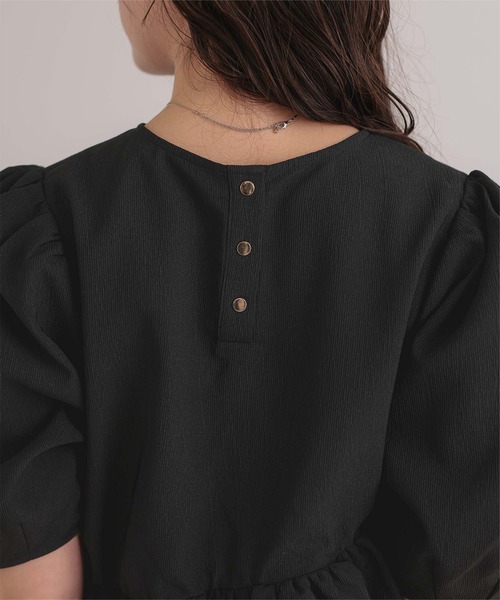 titivate（ティティベイト）の「イレギュラーヘムペプラムトップス（Tシャツ/カットソー・レディース・ブラック/オフホワイト/ライトイエロー/ブルー・M/L/S）」の19枚目の写真