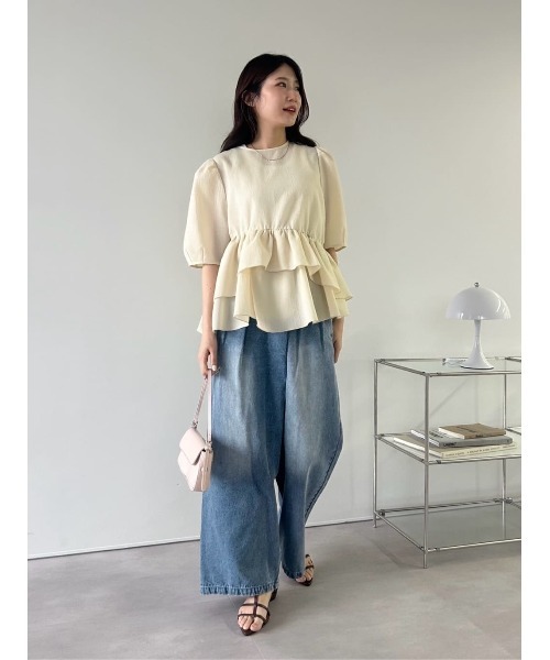 titivate（ティティベイト）の「イレギュラーヘムペプラムトップス（Tシャツ/カットソー・レディース・ブラック/オフホワイト/ライトイエロー/ブルー・M/L/S）」の10枚目の写真