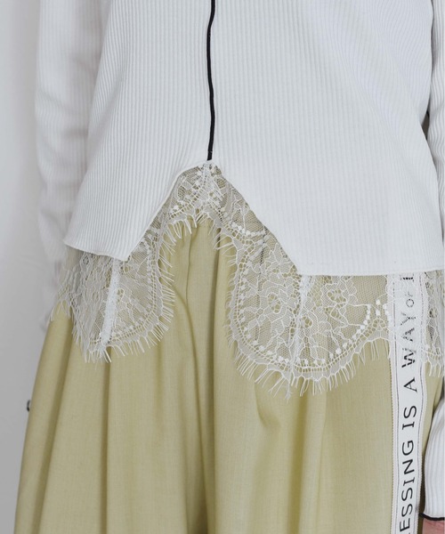 Eimee Law（エイミーロウ）の「ヘムレースセンタースリットリブトップス（Tシャツ/カットソー・レディース・ライトグレー/ブラック/オフホワイト・FREE）」の16枚目の写真