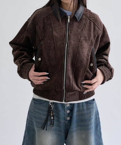 EPNK(イーピーエヌケー)の「Fake leather suede flight Jaket / フェイクレザースエードフライトジャケット(ブルゾン・メンズ・ブラウン/ブラック・MEDIUM/LARGE)」の2枚目の写真