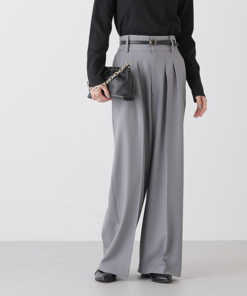 NANO universe（ナノユニバース）の「ハイウエストツータックワイドパンツ（スラックス・レディース・ライトベージュ/ブラック/グレー・FREE）」の4枚目の写真