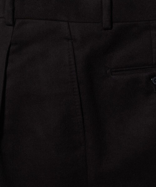 Camoshita（カモシタ）の「＜Camoshita＞モールスキン １プリーツ スラックス（スラックス・メンズ・ブラック・48/46）」の3枚目の写真