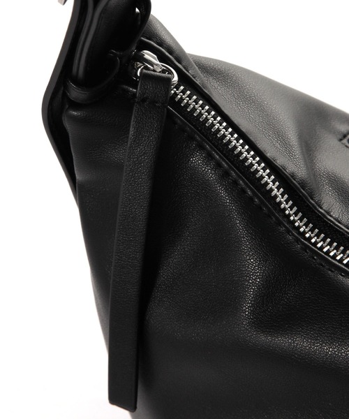 LEPSIM（レプシィム）の「【500mlペットボトルも入る】ソフトタックショルダーバッグ　633027（ショルダーバッグ・レディース・シルバー/ブラウン/ブラック・ONE SIZE）」の11枚目の写真