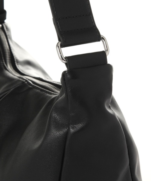 LEPSIM（レプシィム）の「【500mlペットボトルも入る】ソフトタックショルダーバッグ　633027（ショルダーバッグ・レディース・シルバー/ブラウン/ブラック・ONE SIZE）」の12枚目の写真