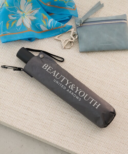 BEAUTY&YOUTH UNITED ARROWS（ビューティーアンドユースユナイテッドアローズ）の「傘ソムリエ監修 QUICK SHUT 自動開閉 折り畳み傘 晴雨兼用（折りたたみ傘・レディース・ダークグレー・FREE）」の2枚目の写真