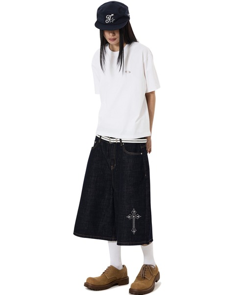 OY(オーワイ)の「『OY/オーワイ』METAL LOGO CROP TEE/メタルロゴクロップTシャツ(Tシャツ/カットソー・メンズ・ホワイト/ブラック/グレー・L/M/S)」の14枚目の写真
