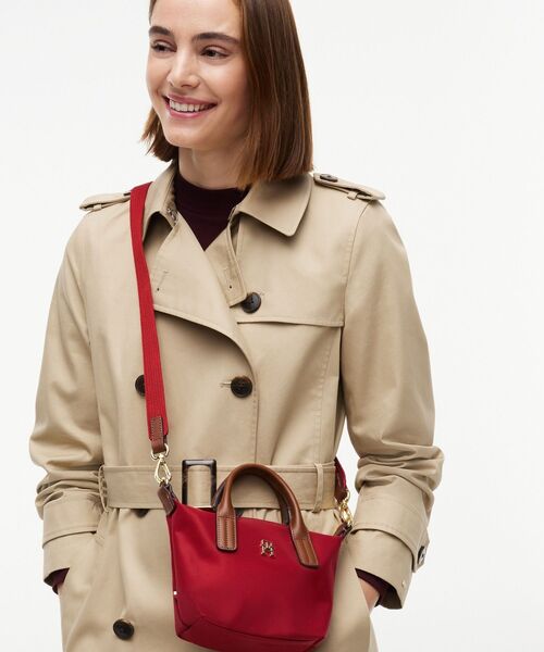TOMMY HILFIGER(トミーヒルフィガー)の「マイクロトート2WAYショルダーバッグ(トートバッグ・レディース・アイボリー/ブラック/ブルー/レッド系その他5・FREE)」の4枚目の写真