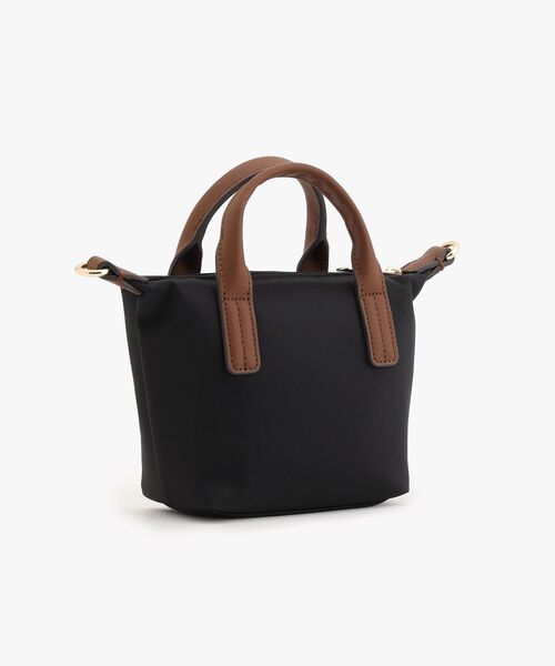 TOMMY HILFIGER（トミーヒルフィガー）の「マイクロトート2WAYショルダーバッグ（トートバッグ・レディース・アイボリー/ブラック・FREE）」の7枚目の写真