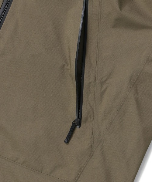GOLDWIN（ゴールドウィン）の「GOLDWIN GORE-TEX 3L Jacket ゴールドウイン ゴアテックススリーレイヤージャケット（ユニセックス）（テーラードジャケット・メンズ・ブラック・2/3）」の18枚目の写真
