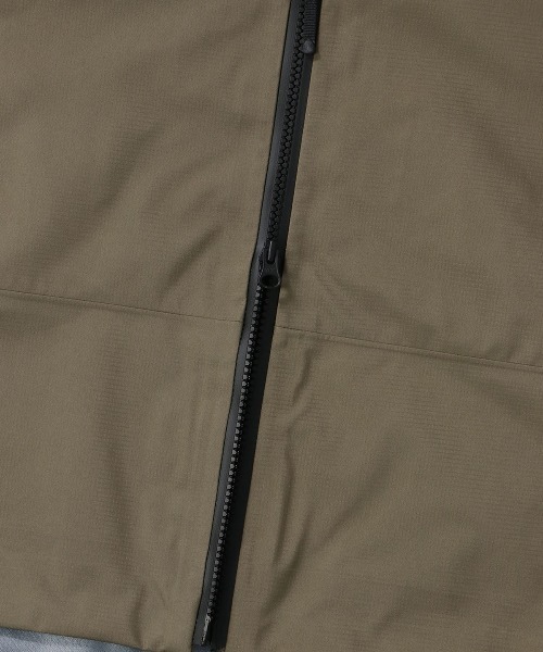GOLDWIN（ゴールドウィン）の「GOLDWIN GORE-TEX 3L Jacket ゴールドウイン ゴアテックススリーレイヤージャケット（ユニセックス）（テーラードジャケット・メンズ・ブラック・2/3）」の19枚目の写真