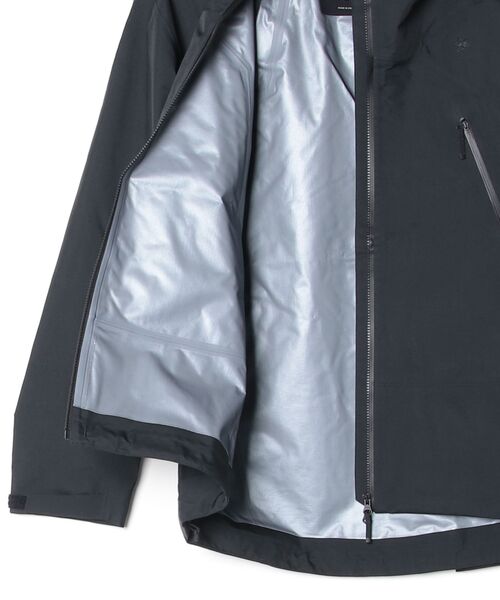 GOLDWIN（ゴールドウィン）の「GOLDWIN GORE-TEX 3L Jacket ゴールドウイン ゴアテックススリーレイヤージャケット（ユニセックス）（テーラードジャケット・メンズ・ブラック・2/3）」の13枚目の写真