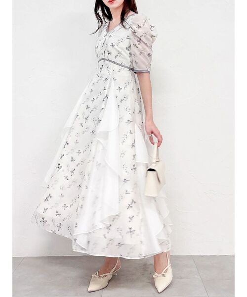 dazzlin（ダズリン）の「マチラッフルフラワープリントワンピース（ワンピース・レディース・ブルー/オフホワイト/ピンク・MEDIUM/SMALL）」の8枚目の写真