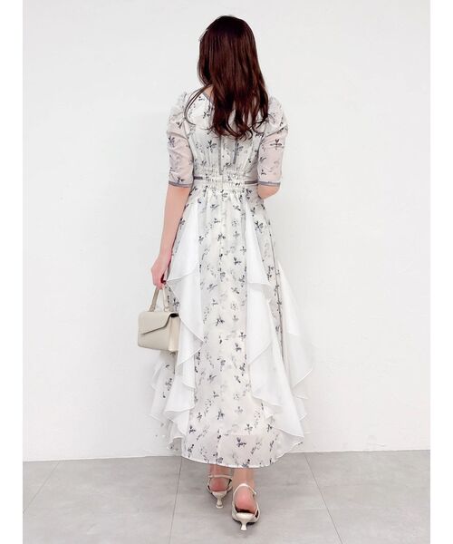 dazzlin(ダズリン)の「マチラッフルフラワープリントワンピース(ワンピース・レディース・ブルー/オフホワイト/ピンク・MEDIUM/SMALL)」の13枚目の写真