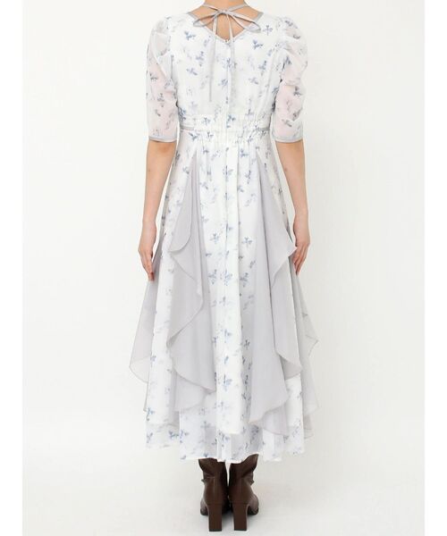 dazzlin（ダズリン）の「マチラッフルフラワープリントワンピース（ワンピース・レディース・ブルー/オフホワイト/ピンク・MEDIUM/SMALL）」の17枚目の写真