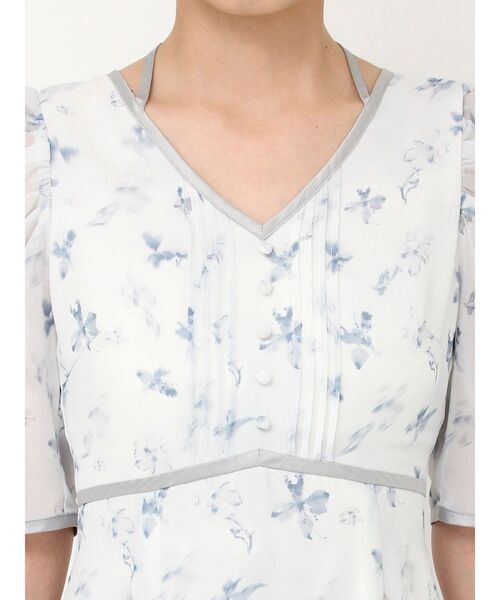 dazzlin（ダズリン）の「マチラッフルフラワープリントワンピース（ワンピース・レディース・ブルー/オフホワイト/ピンク・MEDIUM/SMALL）」の16枚目の写真