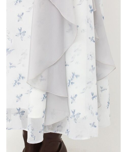 dazzlin（ダズリン）の「マチラッフルフラワープリントワンピース（ワンピース・レディース・ブルー/オフホワイト/ピンク・MEDIUM/SMALL）」の14枚目の写真