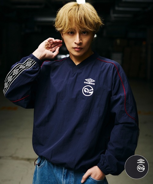 UMBRO(アンブロ)の「UMBRO/アンブロ UMBROフハクピステ ジャケット UM26SSAL-TP02 ムラサキスポーツ限定(その他アウター・メンズ・ブラック/ネイビー・M/L)」の4枚目の写真