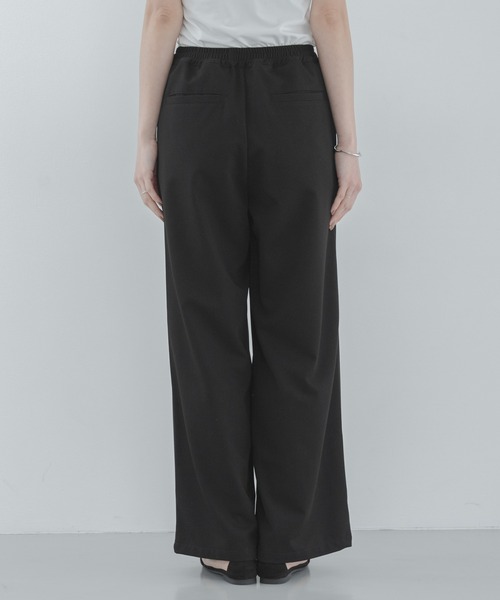 URBAN RESEARCH Sonny Label(アーバンリサーチサニーレーベル)の「『WEB限定』ノンストレスワイドイージーパンツ(その他パンツ・レディース・ブラック/グレー・36/38)」の19枚目の写真