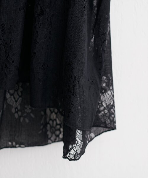 natural couture（ナチュラルクチュール）の「フラワーレースキャミチュニック（シャツ/ブラウス・レディース・ブラック/オフホワイト・FREE）」の22枚目の写真