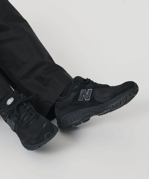 NEW BALANCE(ニューバランス)の「<New Balance>2002 スニーカー(スニーカー・メンズ・ブラック/グレー系・25cm/27.5cm/28cm/29cm/26.5cm/26cm/25.5cm/28.5cm/27cm)」の3枚目の写真