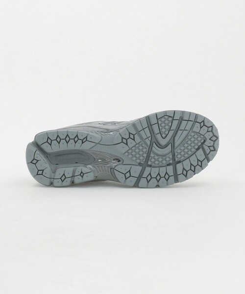 NEW BALANCE(ニューバランス)の「<New Balance>2002 スニーカー(スニーカー・メンズ・ブラック/グレー系・25cm/27.5cm/28cm/29cm/26.5cm/26cm/25.5cm/28.5cm/27cm)」の9枚目の写真