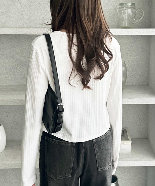 GeeRA（ジーラ）の「接触冷感リブショートカーディガン（カーディガン/ボレロ・レディース・ブラック/オフホワイト/ブルー・MEDIUM/LARGE/X-LARGE）」の7枚目の写真