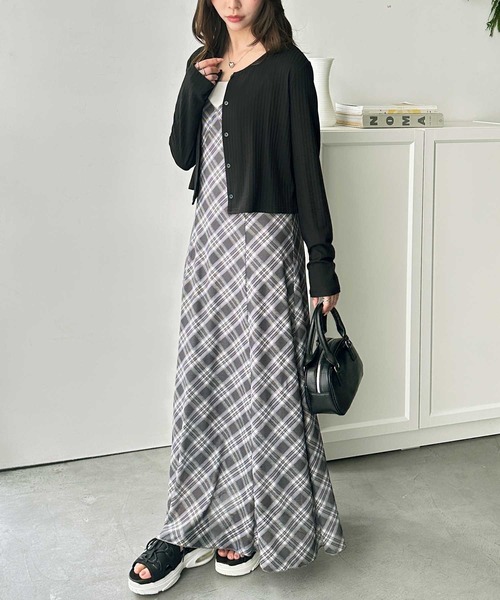 GeeRA（ジーラ）の「接触冷感リブショートカーディガン（カーディガン/ボレロ・レディース・ブラック/オフホワイト/ブルー・MEDIUM/LARGE/X-LARGE）」の15枚目の写真