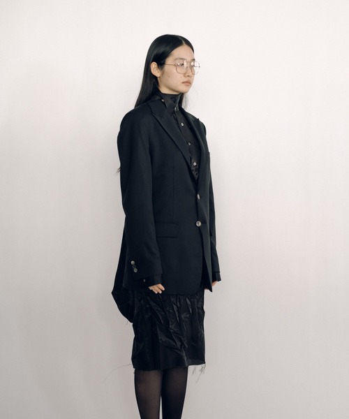 KEISUKEYOSHIDA(ケイスケヨシダ)の「Peaked Lapel Jacket (sleeveless lining)(テーラードジャケット・レディース・ブラック・M/S)」の2枚目の写真