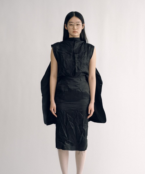 KEISUKEYOSHIDA(ケイスケヨシダ)の「Peaked Lapel Jacket (sleeveless lining)(テーラードジャケット・レディース・ブラック・M/S)」の6枚目の写真