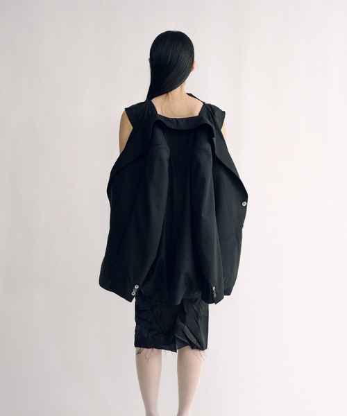 KEISUKEYOSHIDA(ケイスケヨシダ)の「Peaked Lapel Jacket (sleeveless lining)(テーラードジャケット・レディース・ブラック・M/S)」の9枚目の写真
