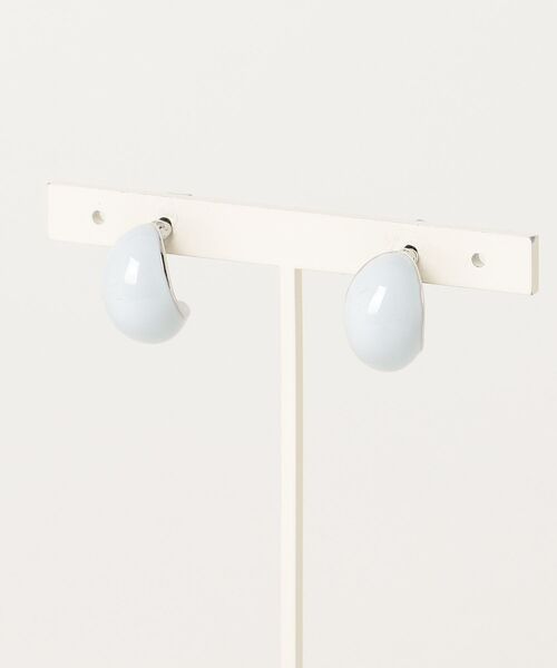 grace grace （グラスグラス）の「ｇｇエポクルン　Ｐ（ピアス（両耳用）・レディース・ライトグレー/ベージュ・FREE）」の2枚目の写真