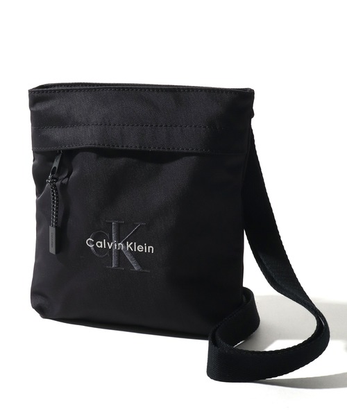 Calvin Klein(カルバン・クライン)の「【Calvin Klein/カルバンクライン】BOLD FLATPACK / ボールド フラットパック ショルダーバッグ(ショルダーバッグ・メンズ・ブラック・FREE)」の8枚目の写真
