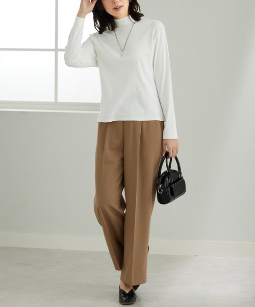 BELLUNA PLUS(ベルーナ)の「シンプルデザイン!ハイネックプルオーバー(Tシャツ/カットソー・レディース・オフホワイト/ブルー/ブラック/イエロー・LARGE/X-LARGE/MEDIUM)」の13枚目の写真