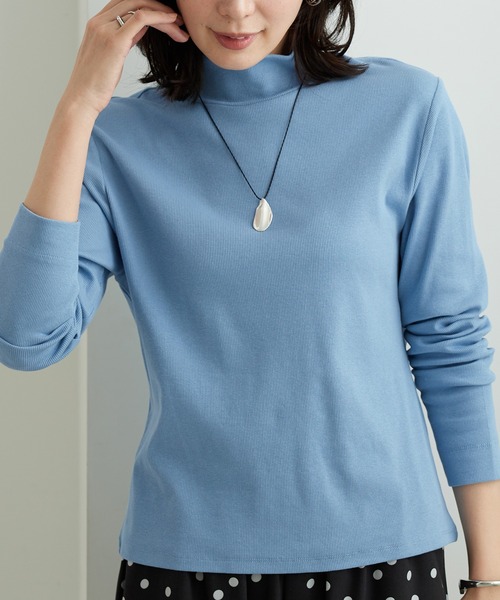 BELLUNA PLUS(ベルーナ)の「シンプルデザイン!ハイネックプルオーバー(Tシャツ/カットソー・レディース・オフホワイト/ブルー/ブラック/イエロー・LARGE/X-LARGE/MEDIUM)」の22枚目の写真