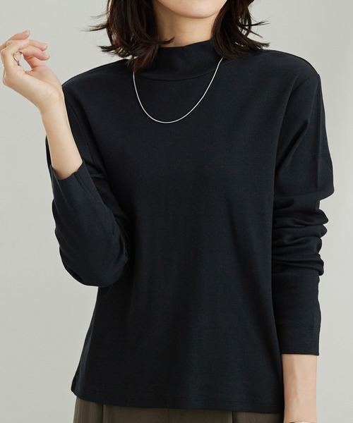 BELLUNA PLUS(ベルーナ)の「シンプルデザイン!ハイネックプルオーバー(Tシャツ/カットソー・レディース・オフホワイト/ブルー/ブラック/イエロー・LARGE/X-LARGE/MEDIUM)」の18枚目の写真