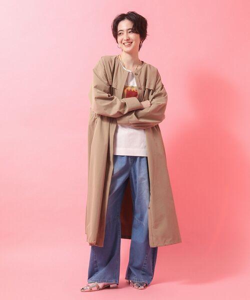 Green　Parks（グリーンパークス）の「ウエストタックコクーンデニムパンツ（デニムパンツ・レディース・インディゴブルー/ライトインディゴブルー/アイボリー・FREE）」の13枚目の写真