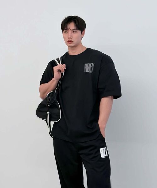 HDEX(エイチデックス)の「クラックプリンテッドショートスリーブ (ブラック)(Tシャツ/カットソー・メンズ・ブラック・MEDIUM/LARGE/X-LARGE/2XL)」の4枚目の写真