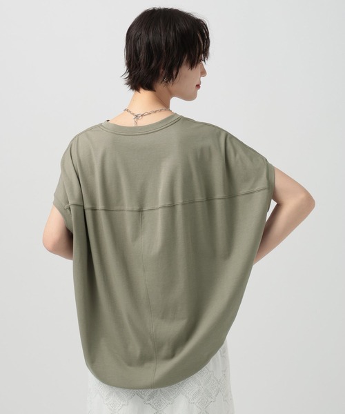 BAYFLOW（ベイフロー）の「[二の腕やヒップもカバー]シルケットドルマン半袖Tシャツ（Tシャツ/カットソー・レディース・カーキ/モカ/オフホワイト/ブラック・FREE）」の9枚目の写真