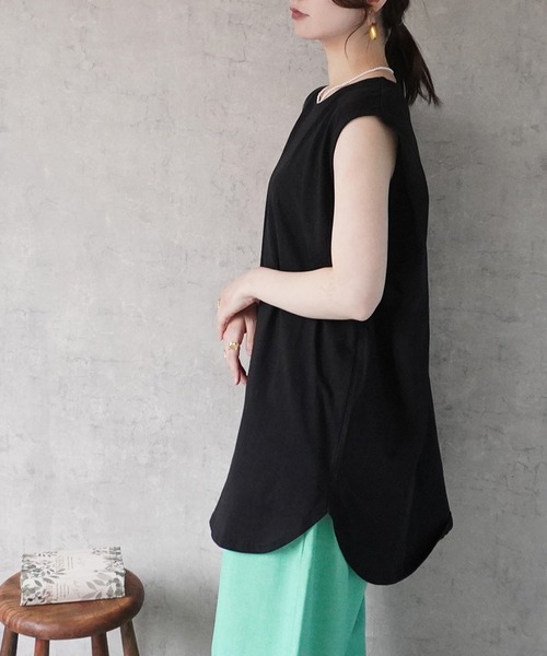 SELECT LEVERY(セレクトリベリー)の「天竺 ノースリーブ チュニック Tシャツ(Tシャツ/カットソー・レディース・ブラック/ブラウン/オフホワイト・MEDIUM)」の16枚目の写真