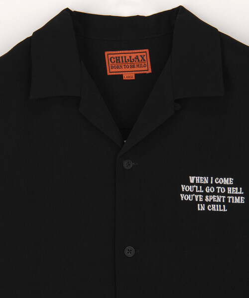FREAK'S STORE(フリークスストア)の「限定展開 CHILLAX/チラックス シルキータッチ刺繍BIGシャツ(シャツ/ブラウス・メンズ・ブラック/ダークグレー/チャコールグレー・X-LARGE/LARGE/MEDIUM)」の5枚目の写真