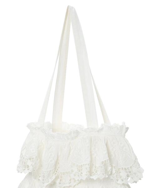 TSUHARU by Samansa Mos2(ツハルバイサマンサモスモス)の「【WHITE COLLECTION】スカラップ刺繍トートバッグ(ハンドバッグ・レディース・ホワイト・F)」の3枚目の写真