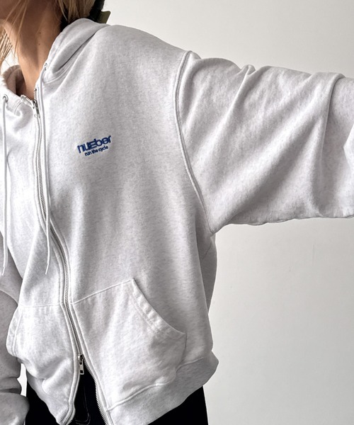 CANAL JEAN(キャナルジーン)の「El mar number 胸刺繍ジップパーカー(パーカー・レディース・アッシュ・ONE SIZE)」の4枚目の写真