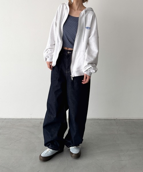 CANAL JEAN(キャナルジーン)の「El mar number 胸刺繍ジップパーカー(パーカー・レディース・アッシュ・ONE SIZE)」の5枚目の写真