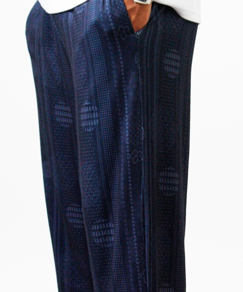 NYLAUS(ナイラス)の「【Nylaus】総柄 クロップド ストレッチパンツ 七分丈パンツ ルームウェア 部屋着 寝間着(その他パンツ・メンズ・ブラック系その他4/ブルー系その他2/ブルー系その他/ブラック系その他2/ブラック系その他・LL/M/L)」の22枚目の写真