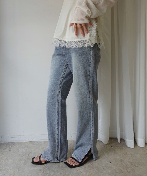 CORNERS（コーナーズ）の「デニムスリムストレートスリットパンツ（デニムパンツ・レディース・ライトブルー/ブラック/ブルー・L/M）」の9枚目の写真