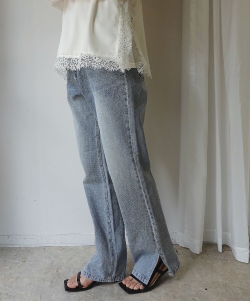 CORNERS（コーナーズ）の「デニムスリムストレートスリットパンツ（デニムパンツ・レディース・ライトブルー/ブラック/ブルー・L/M）」の10枚目の写真