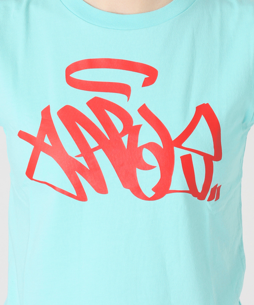 Oriens JOURNAL STANDARD（オリエンス ジャーナルスタンダード）の「グラフィティプリント TEE（Tシャツ/カットソー・レディース・ブルー/アーミー・MEDIUM/SMALL）」の17枚目の写真
