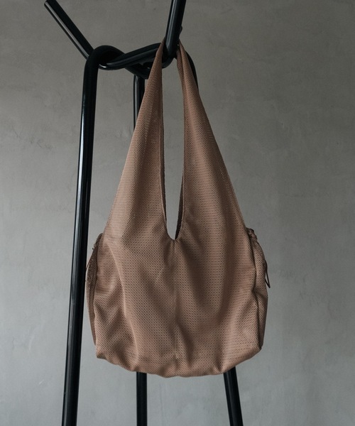 cii(シー)の「【UNISEX】Layered Mesh Bag / レイヤードメッシュバッグ(トートバッグ・メンズ・ライトグレー/ベージュ/ブラック/ブルー・FREE)」の8枚目の写真