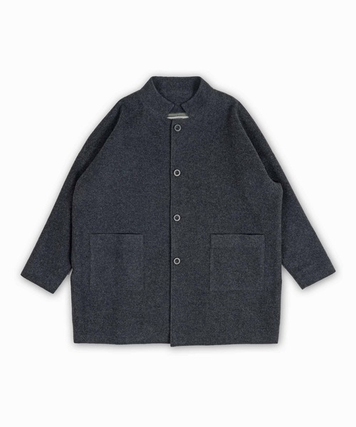 BASISBROEK(バシスブルック)の「DENEEN(ダウンジャケット/コート・メンズ・サンドベージュ/チャコール・2/3)」の2枚目の写真